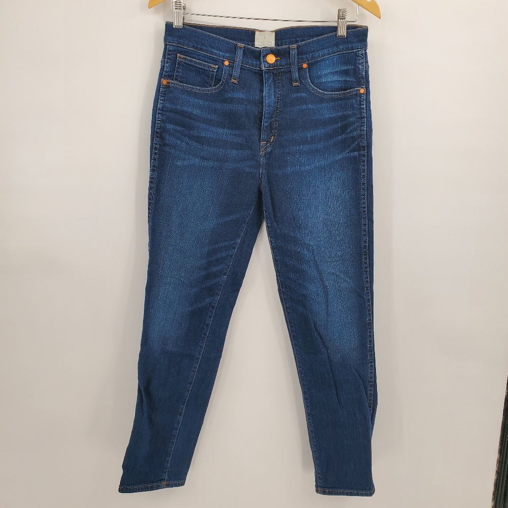 ◇◇ Caslon Straight Leg Darkwash Jeans Size 6